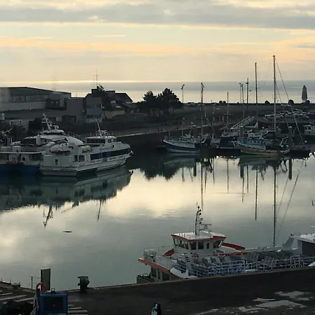 Maisonnette De Charme Avec Cour Privative Haute-ville *