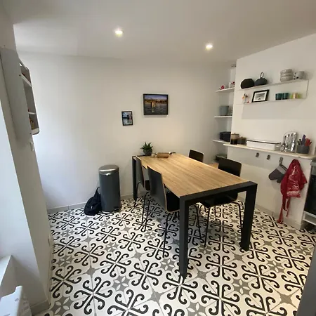 Maisonnette De Charme Avec Cour Privative Haute-ville דירה