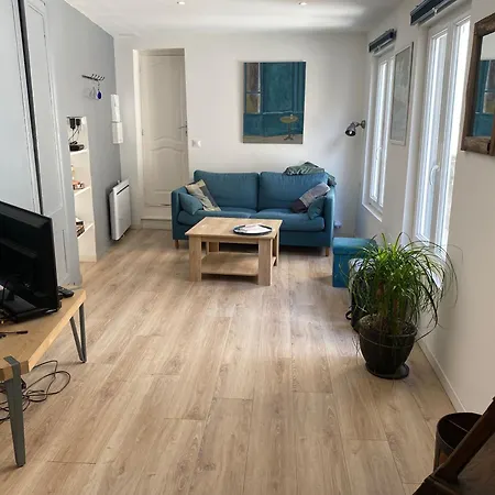 Maisonnette De Charme Avec Cour Privative Haute-ville *
