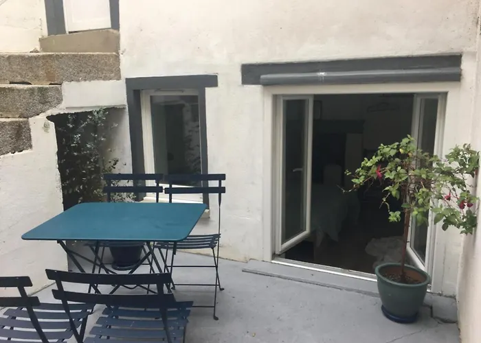 Maisonnette De Charme Avec Cour Privative Haute-ville *