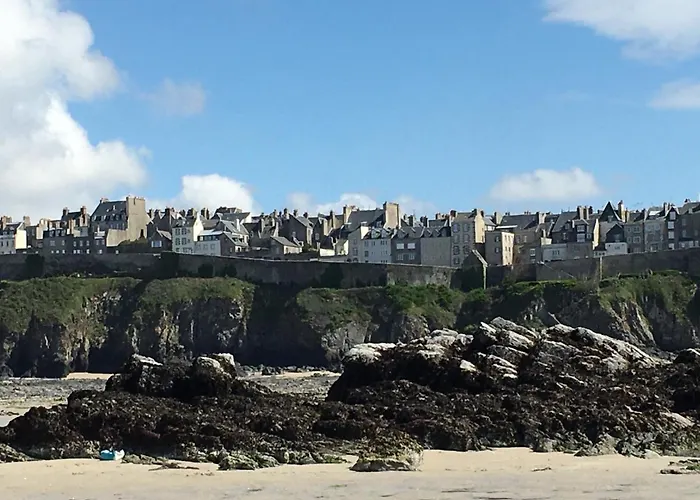 Apartment Maisonnette De Charme Avec Cour Privative Haute-ville Granville