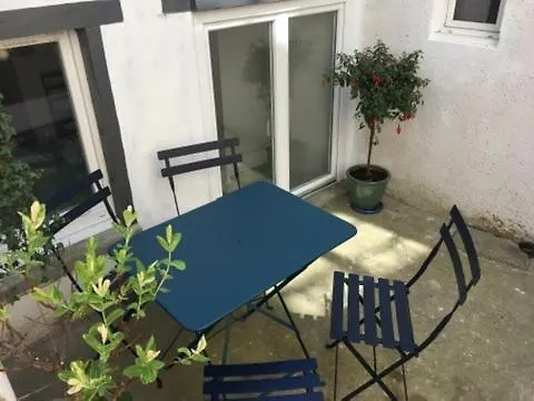 Maisonnette De Charme Avec Cour Privative Haute-ville דירה