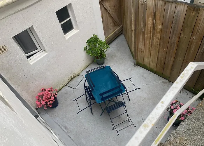 Maisonnette De Charme Avec Cour Privative Haute-ville Apartamento *